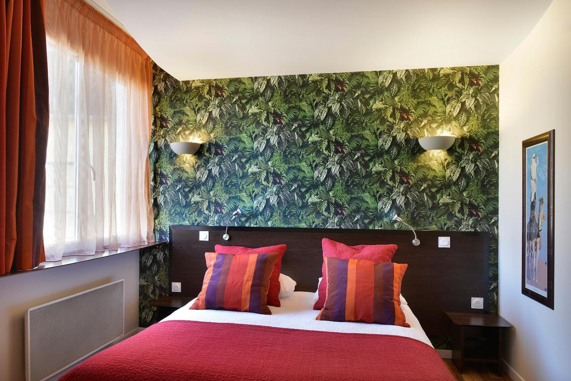 Logis Hotels Le Saint Georges Vendome Exterior photo