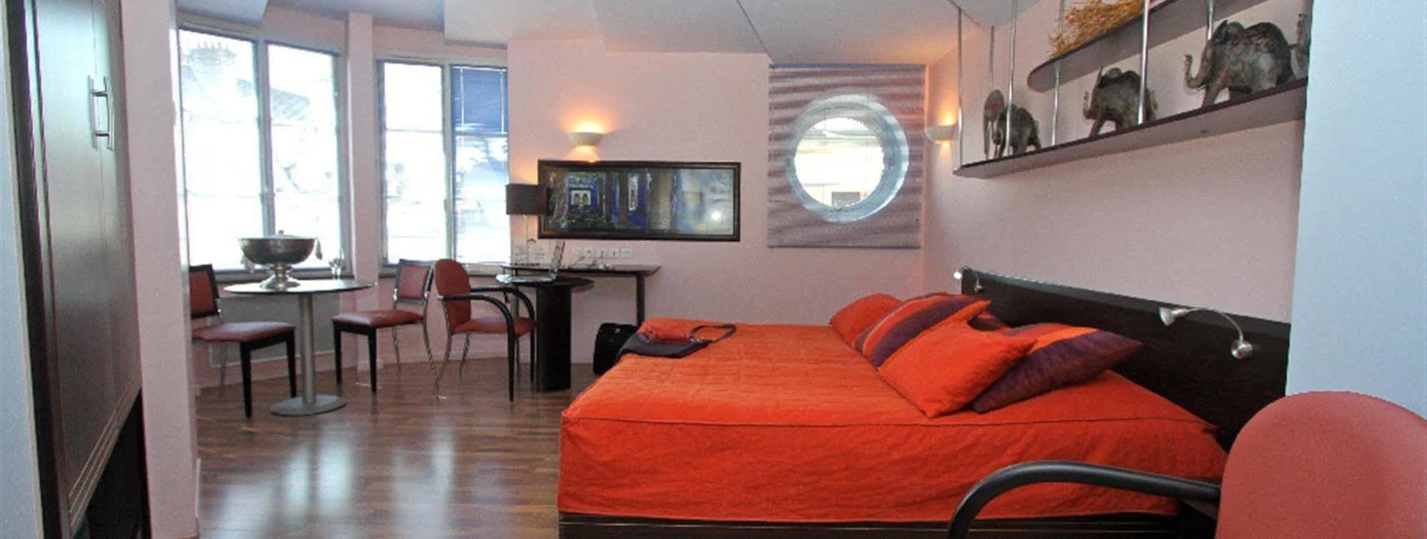 Logis Hotels Le Saint Georges Vendome Exterior photo